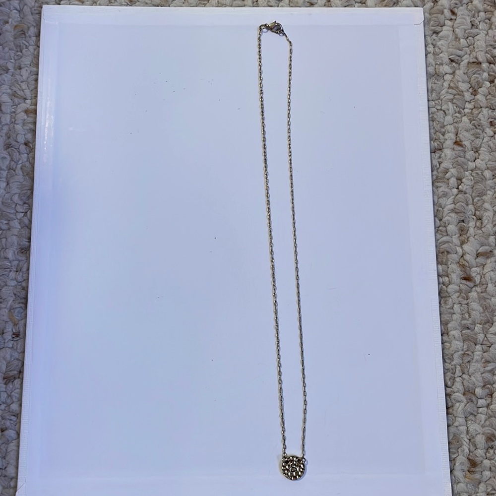 Gold “S” necklace